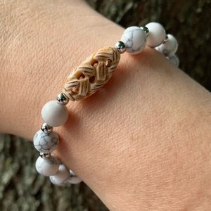 White turquoise elastic bracelet
